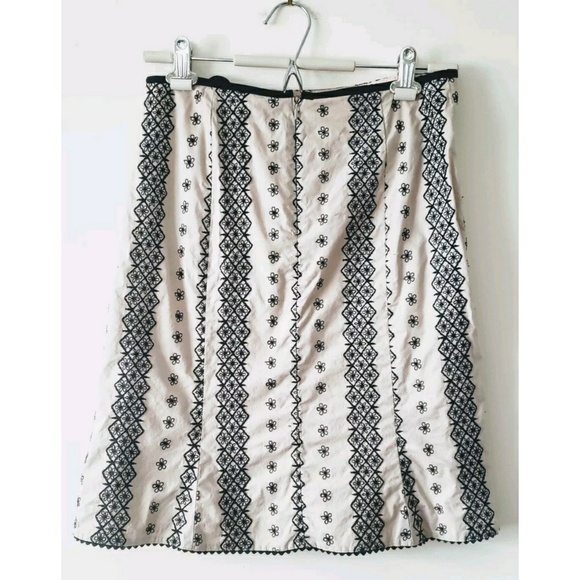 SOLD-Nanette Lepore Women's Skirt, Size 10  - Picture 4 of 6